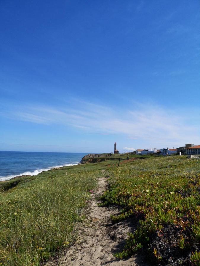 Joy Beach House Sao Pedro De Moel Exterior photo